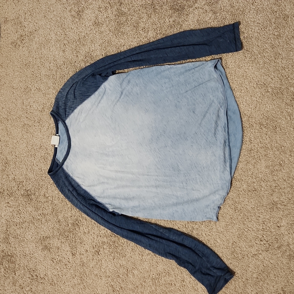 Lucky raglan long sleeve tee